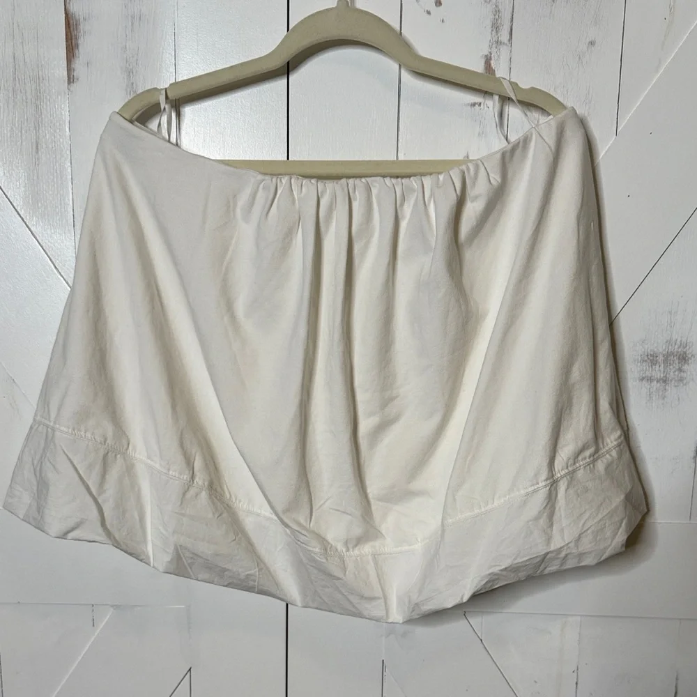 Anthropologie Maeve White Strapless Bubble Hem Top